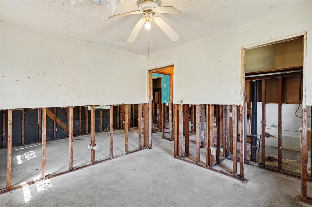 4513 Sunset Terrace Property Photo 10