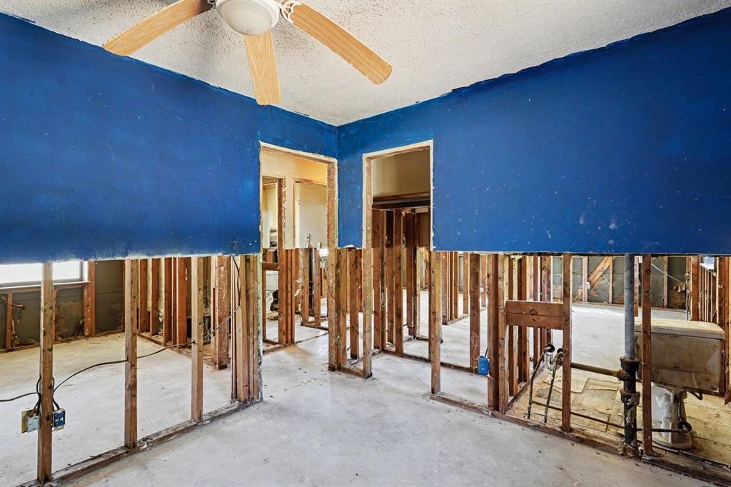 4513 Sunset Terrace Property Photo 13