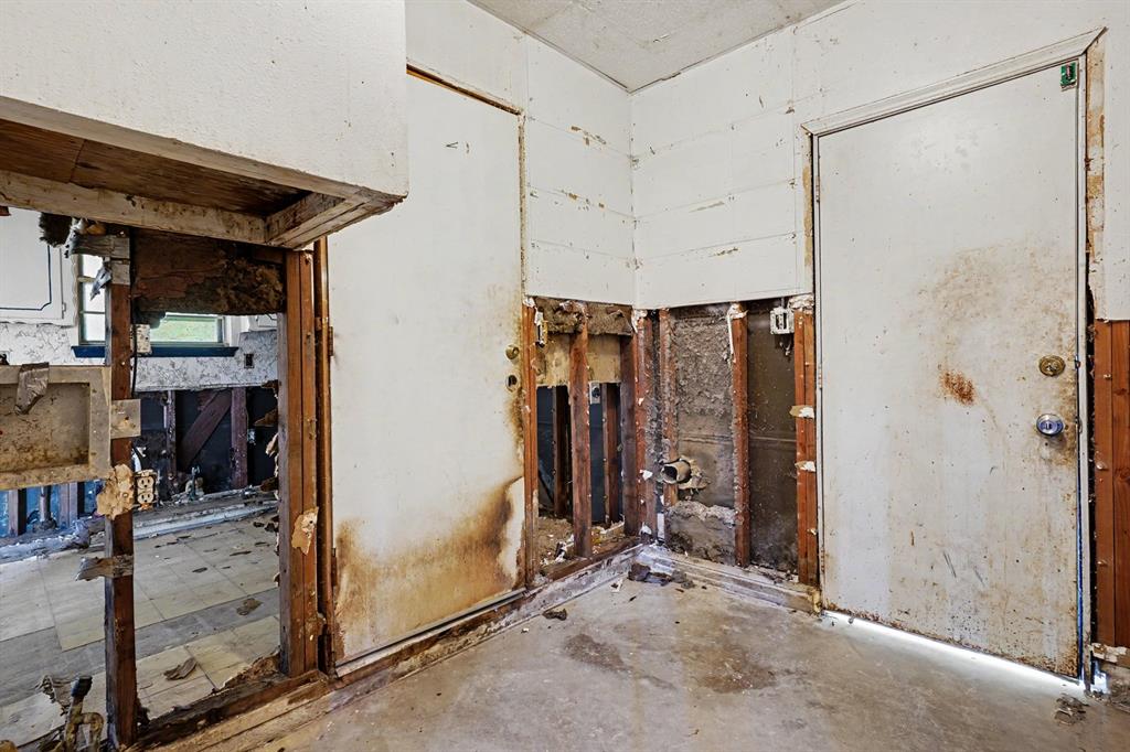 4513 Sunset Terrace Property Photo 17