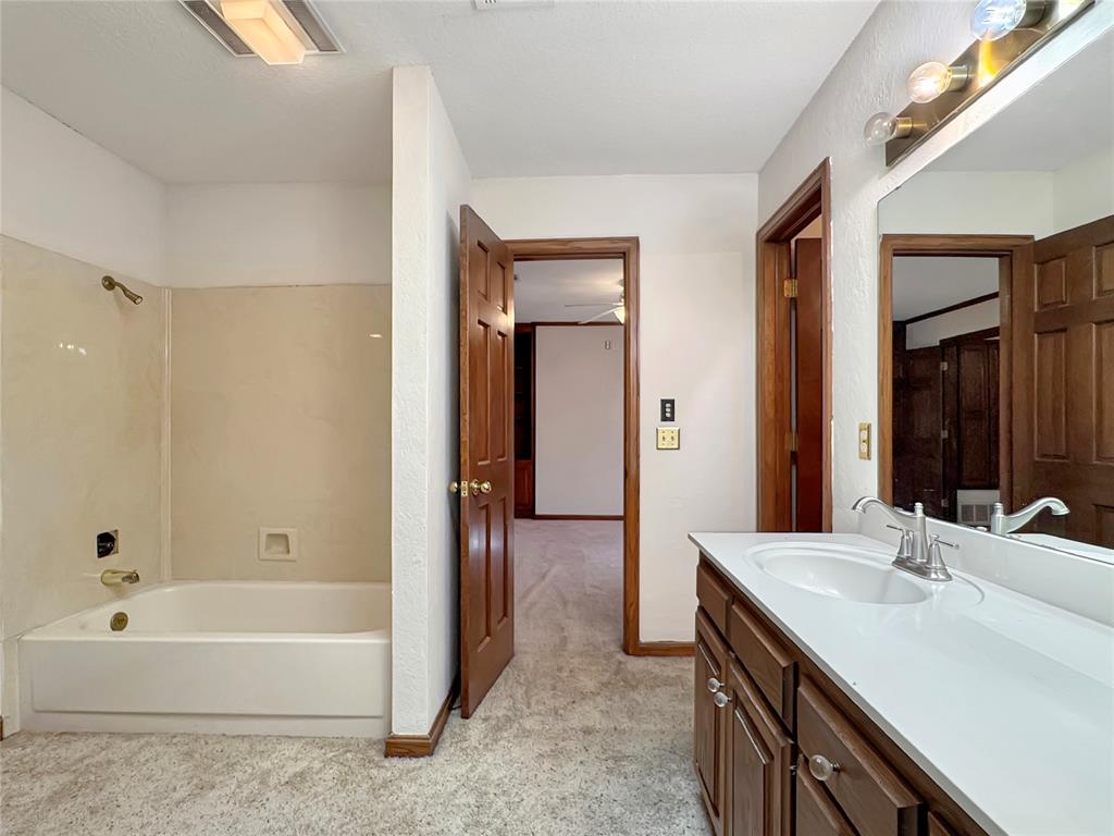 11300 N Pennsylvania Avenue 112 Property Photo 34