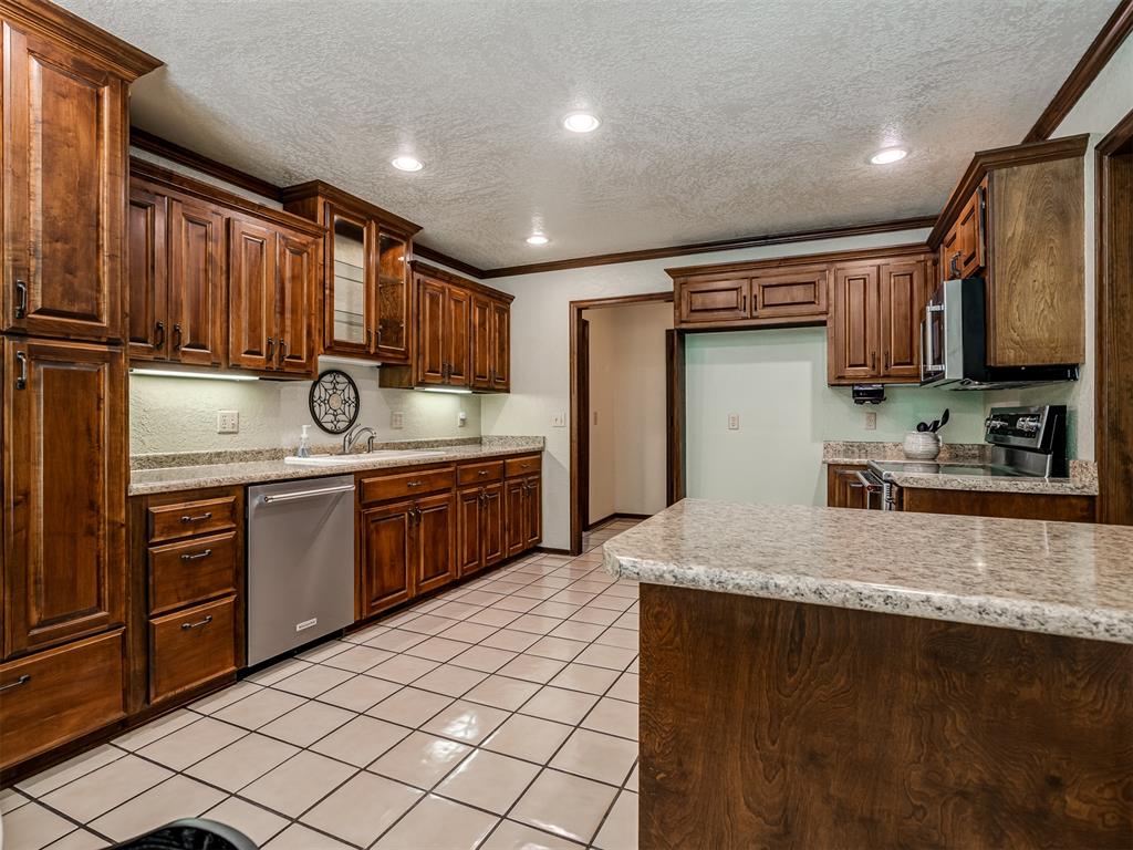 1725 Still Water Lane Property Photo 8
