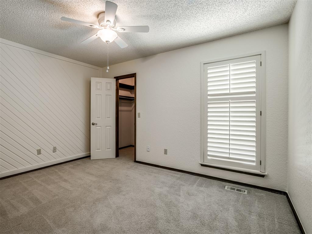 1725 Still Water Lane Property Photo 32