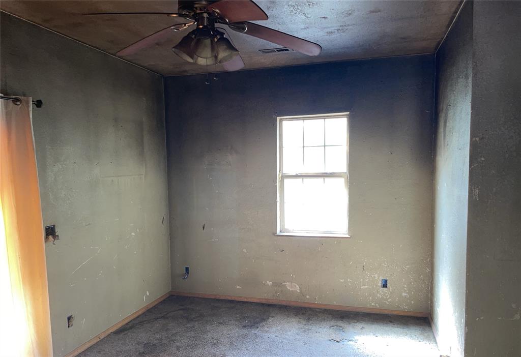 900781 S Oak Ridge Drive Property Photo 3