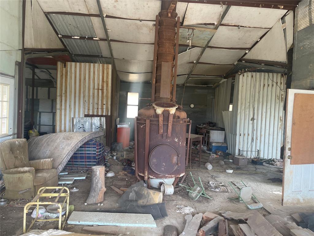 2102 3884 Property Photo 21