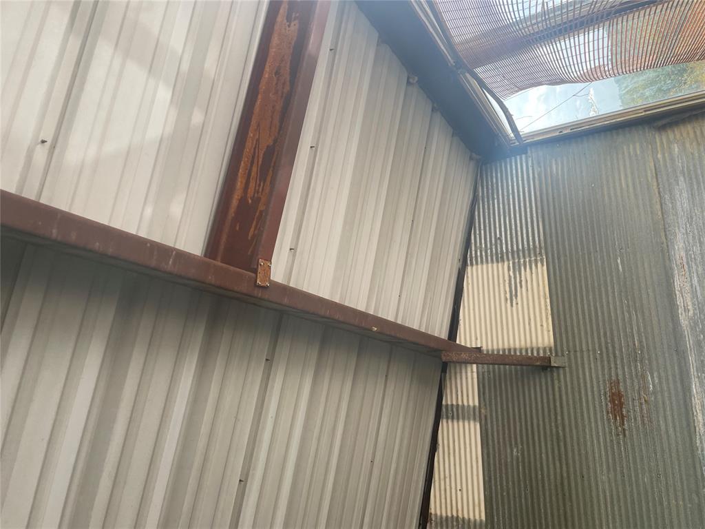 2102 3884 Property Photo 30