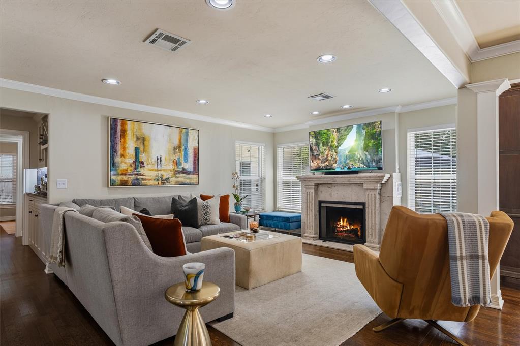 1714 Drakestone Avenue Property Photo 8