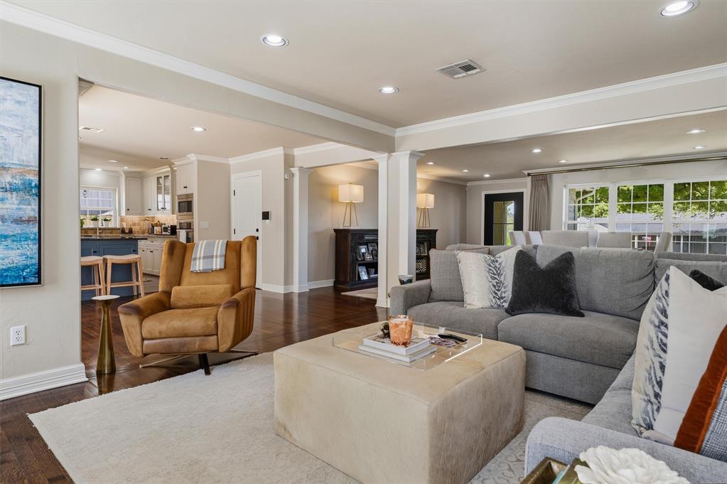 1714 Drakestone Avenue Property Photo 11