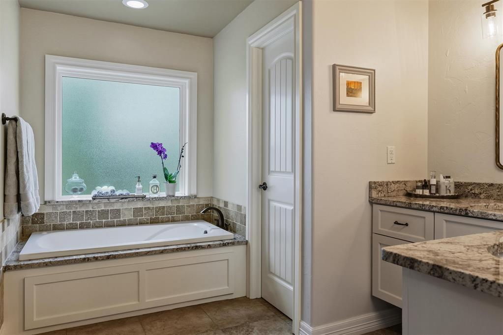 1714 Drakestone Avenue Property Photo 27