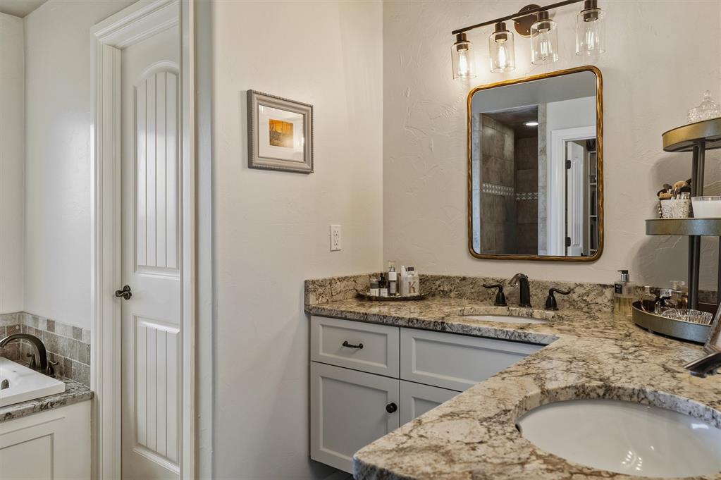 1714 Drakestone Avenue Property Photo 28