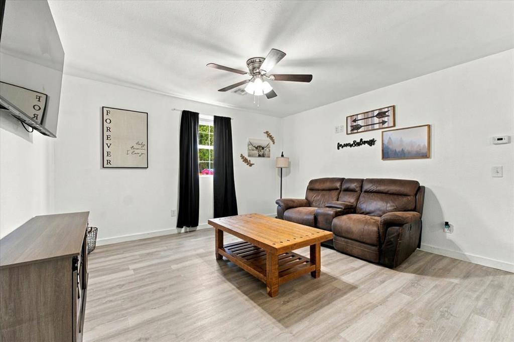 5608 Jesse Lane Property Photo 3