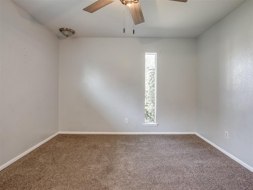 8900 S Hillcrest Drive Property Photo 17