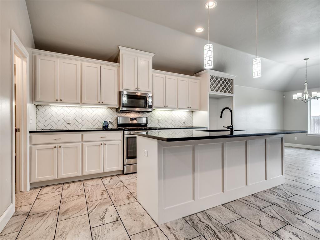 18512 Winamack Road Property Photo 11