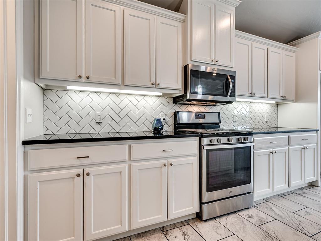 18512 Winamack Road Property Photo 12