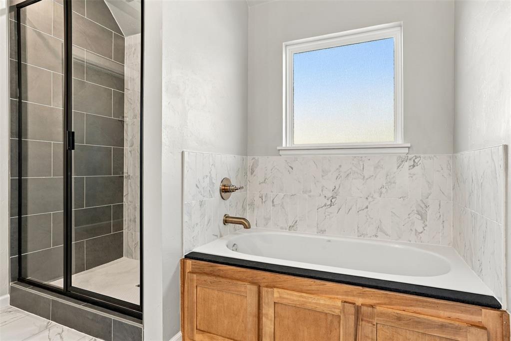 2156 Josslyn Place Property Photo 25