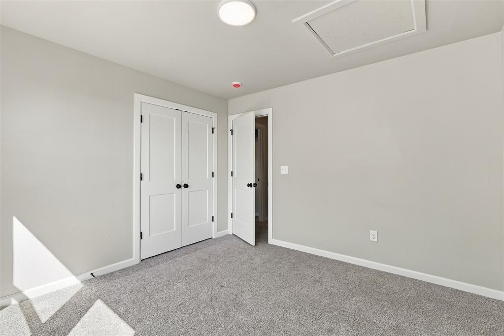 2156 Josslyn Place Property Photo 28