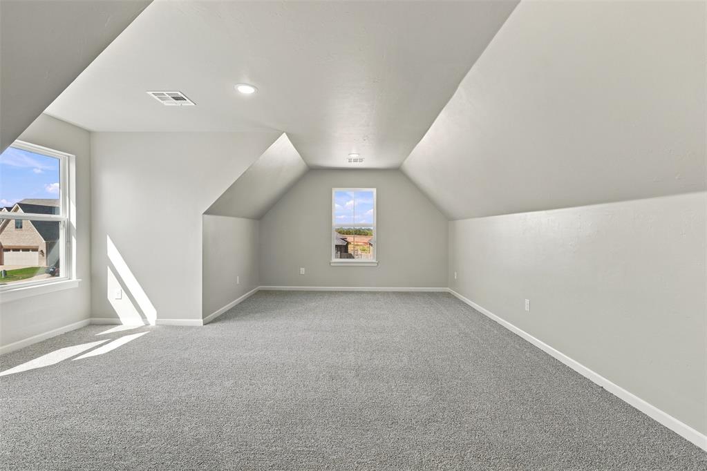 2156 Josslyn Place Property Photo 31