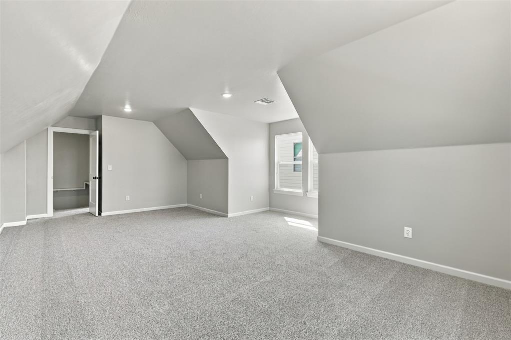 2156 Josslyn Place Property Photo 32