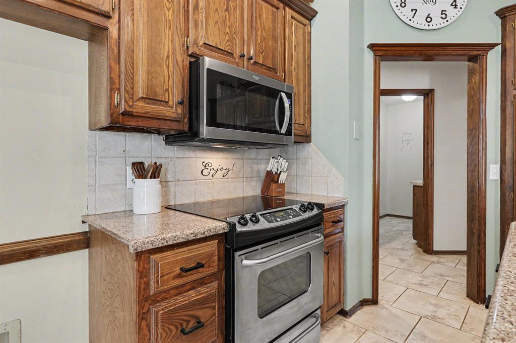501 Copperfield Drive Property Photo 14