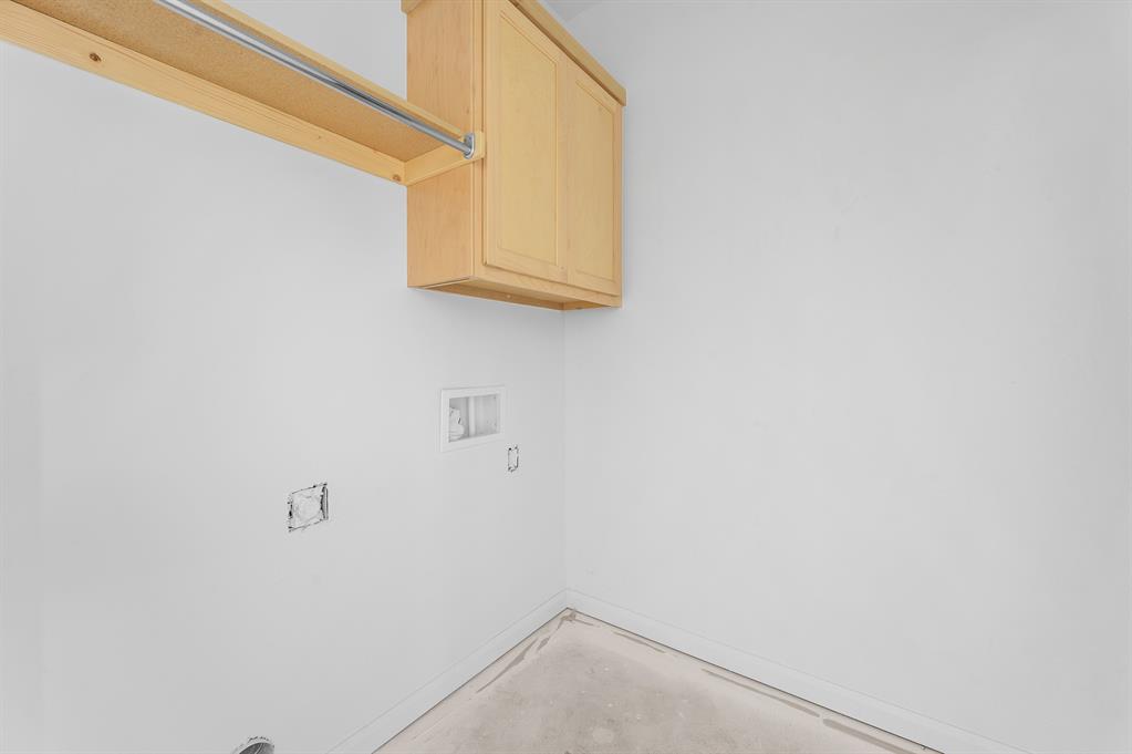820 W 2nd Street Property Photo 35