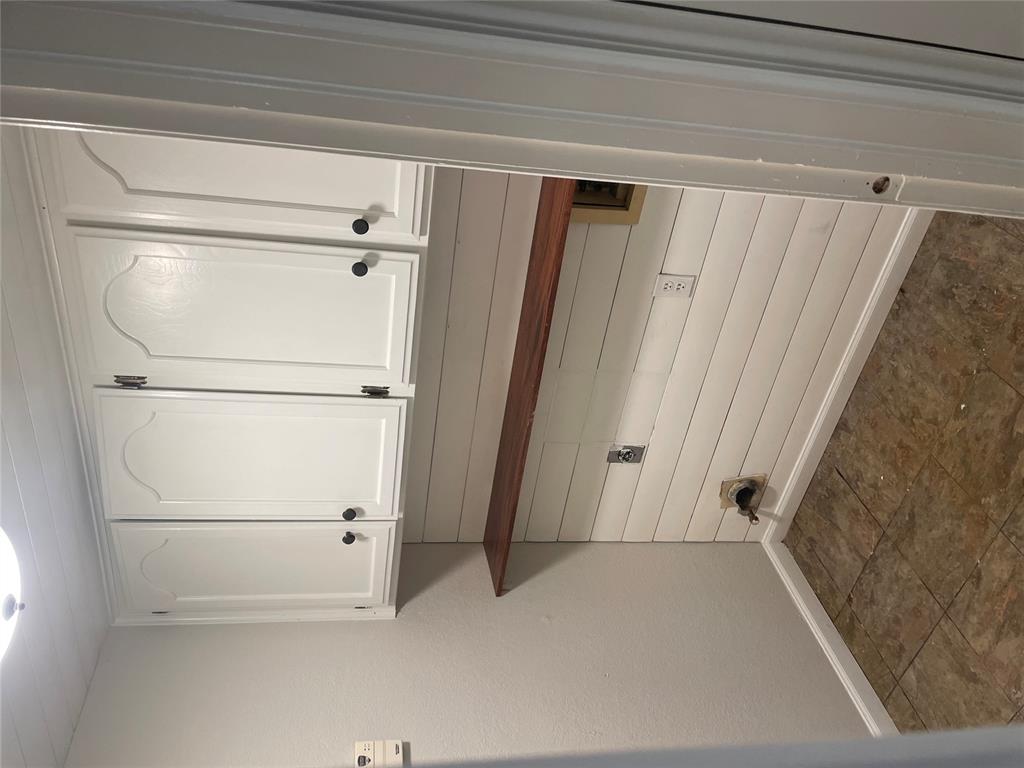 2137 Goodrich Drive Property Photo 10