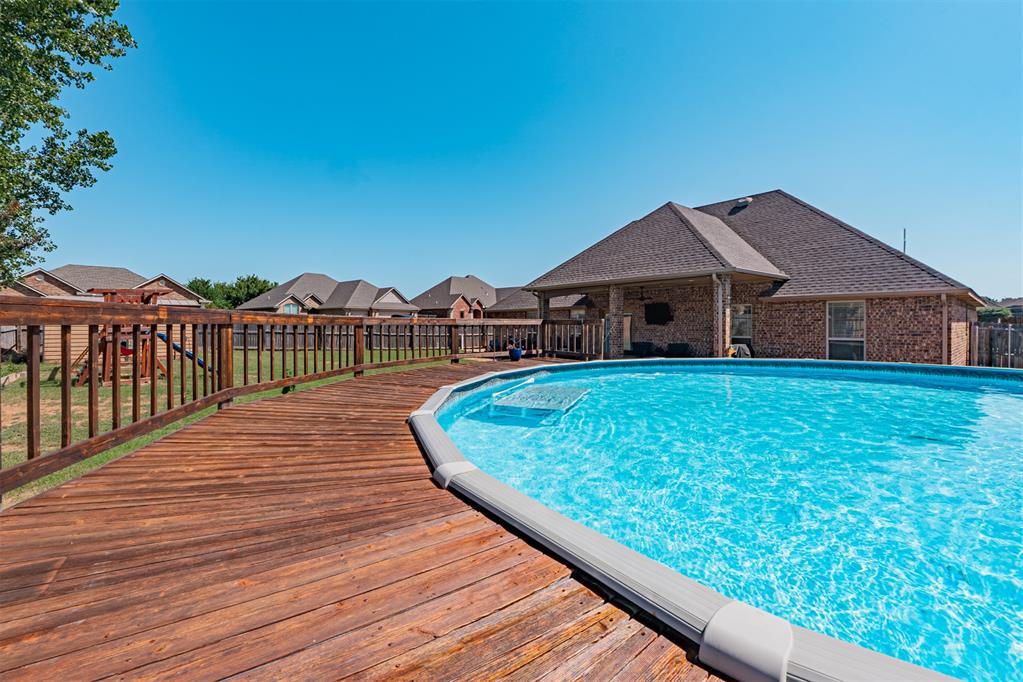 501 Cheltenham Trail Property Photo 4