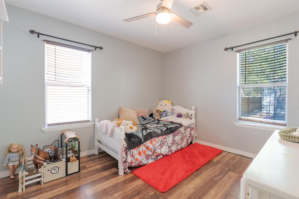 914 N Patchin Avenue Property Photo 20