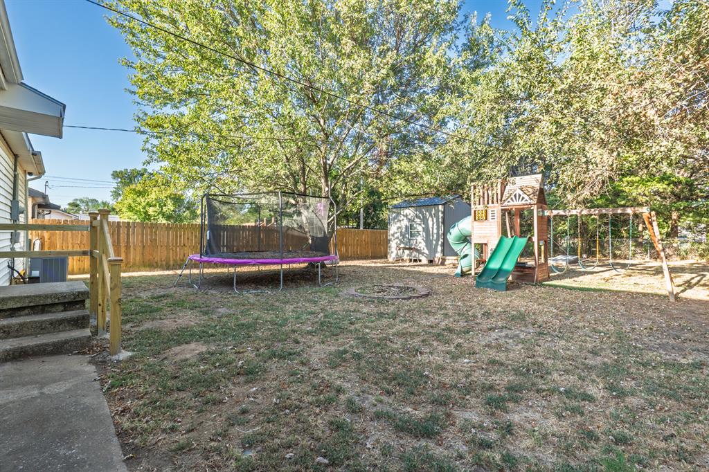 914 N Patchin Avenue Property Photo 39