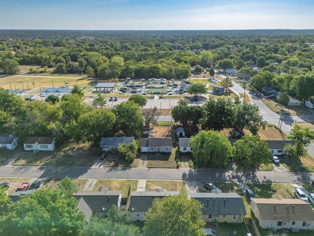 914 N Patchin Avenue Property Photo 40