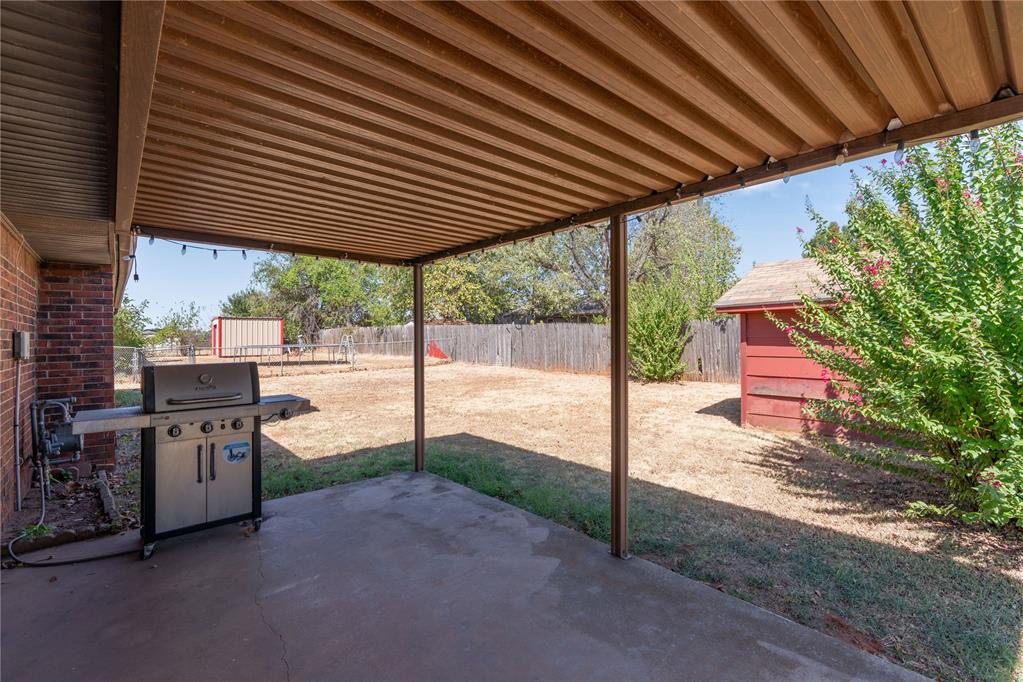 1119 W Johnathan Way Property Photo 27