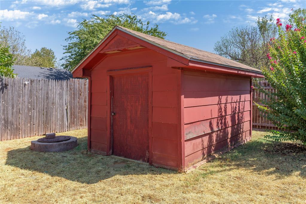 1119 W Johnathan Way Property Photo 28