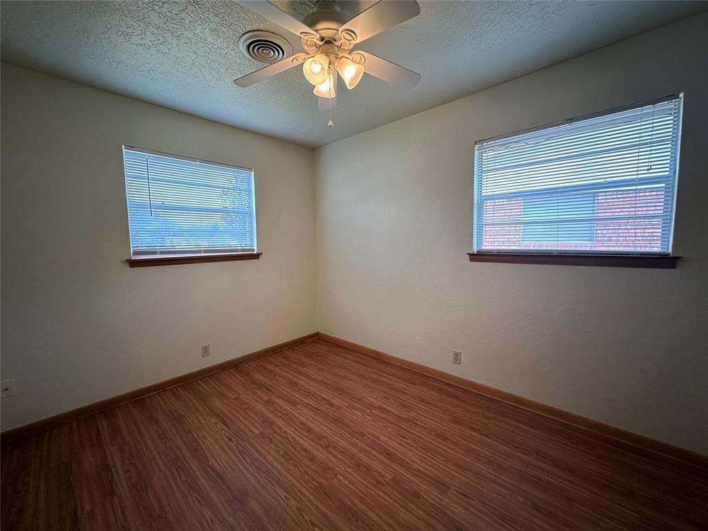 2011 Delaware Lane Property Photo 7