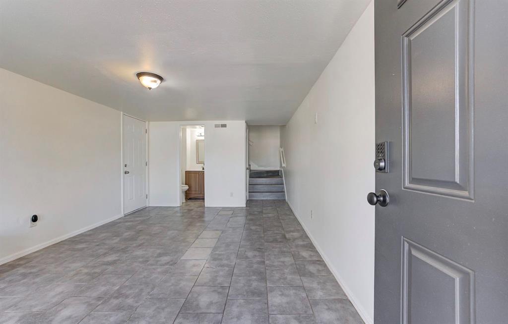 3231 N Utah Avenue Property Photo 5
