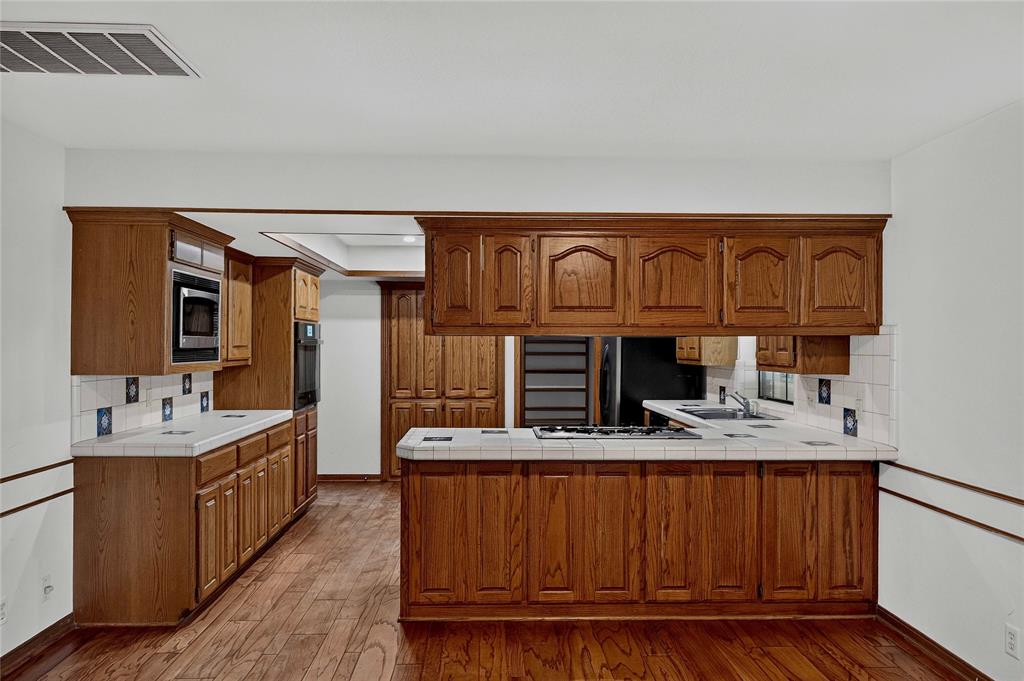 6 Pebble Creek Road Property Photo 8