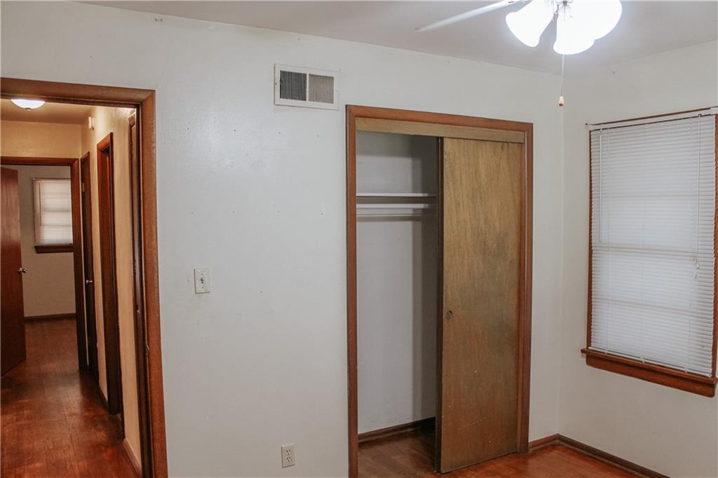 714 Elmwood Drive Property Photo 5