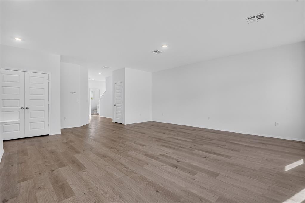 4308 S Elm Ridge Street Property Photo 6