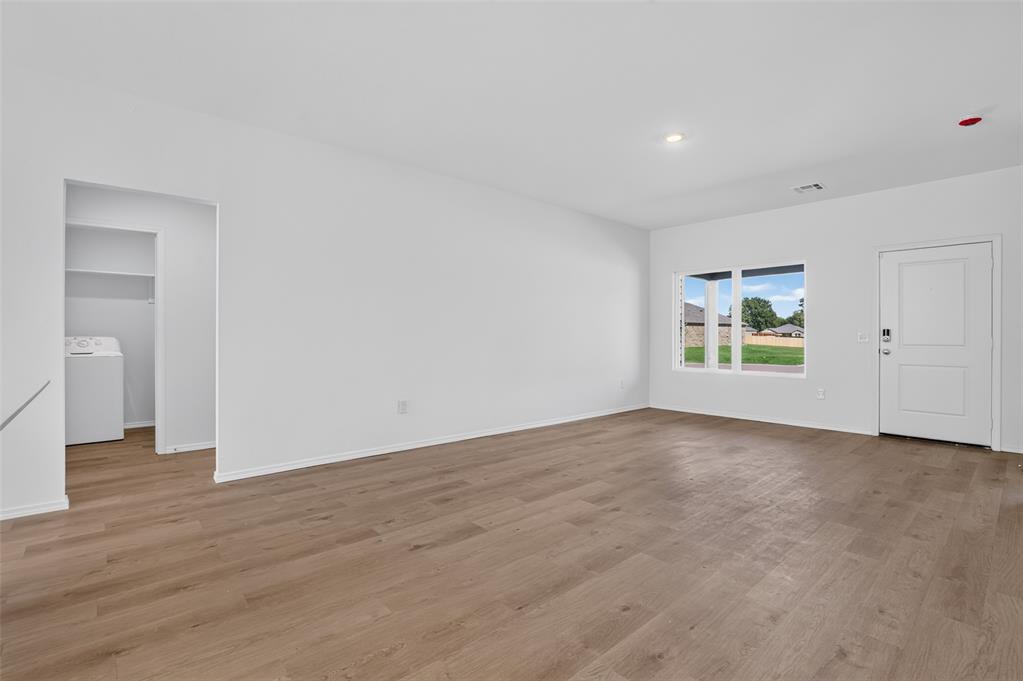 4326 S Elm Ridge Street Property Photo 4