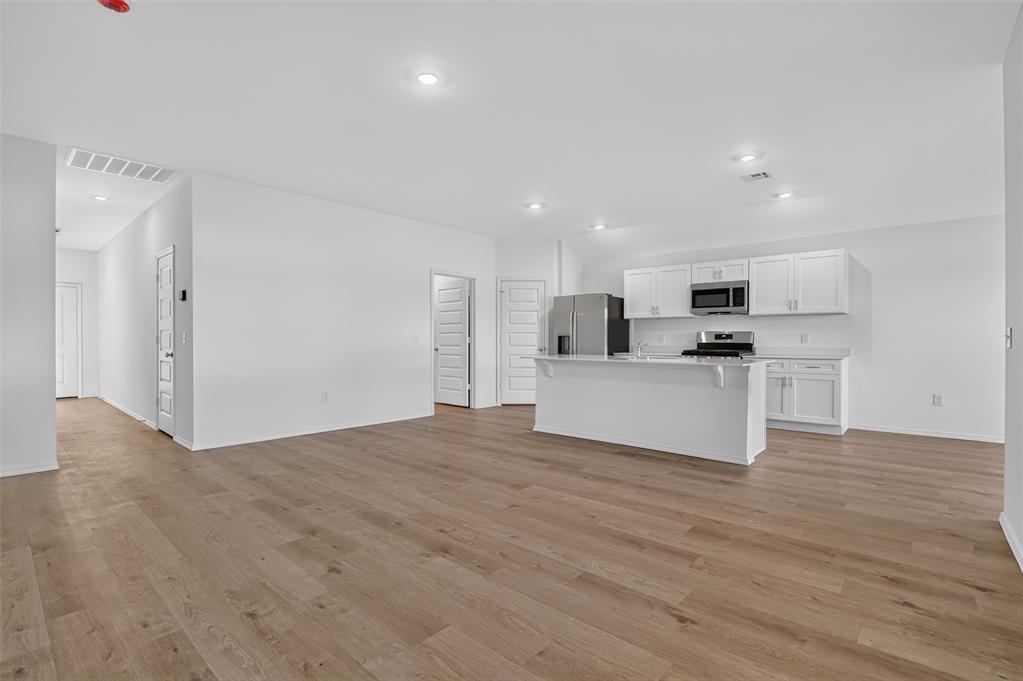 4323 S Elm Ridge Street Property Photo 2
