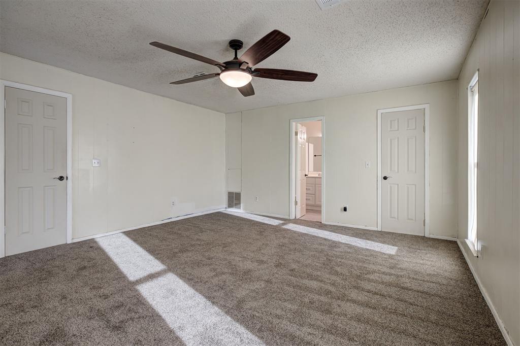 8801 Oakridge Drive Property Photo 24
