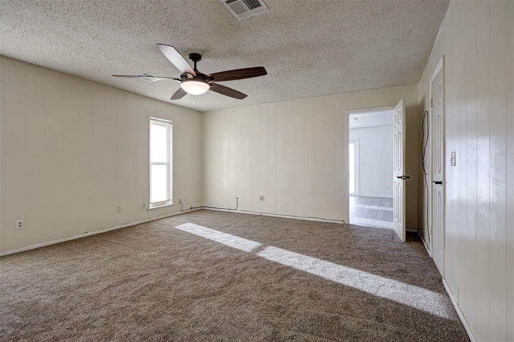 8801 Oakridge Drive Property Photo 25