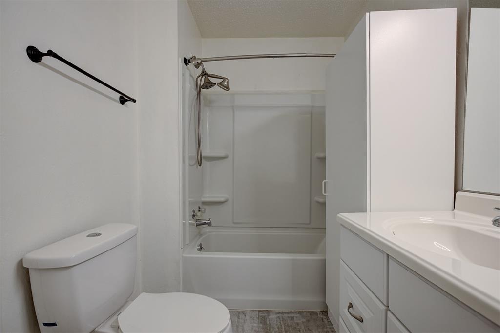 8801 Oakridge Drive Property Photo 27
