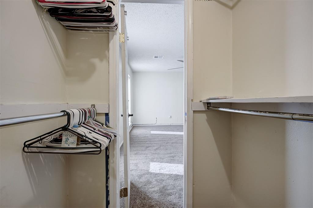 8801 Oakridge Drive Property Photo 30