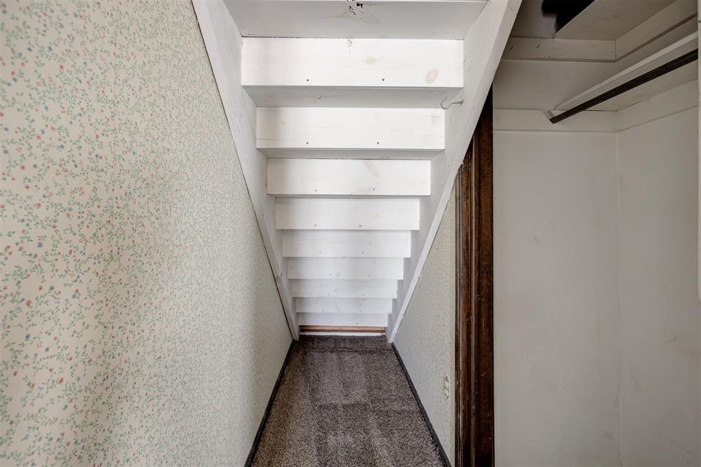 8801 Oakridge Drive Property Photo 31