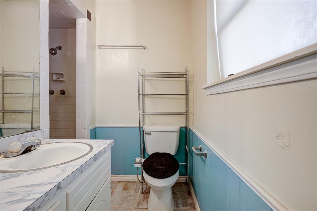 8801 Oakridge Drive Property Photo 34