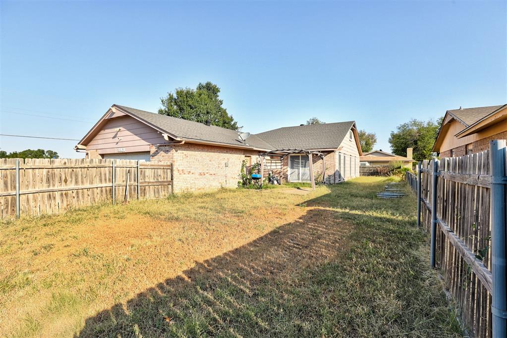 8801 Oakridge Drive Property Photo 45