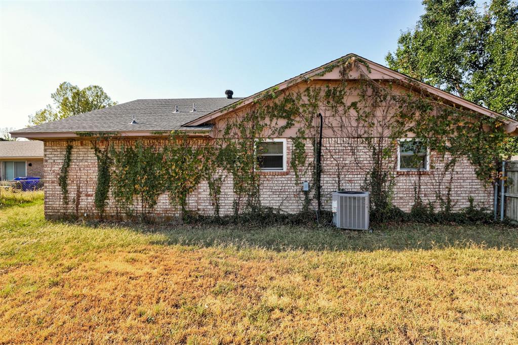 8801 Oakridge Drive Property Photo 49