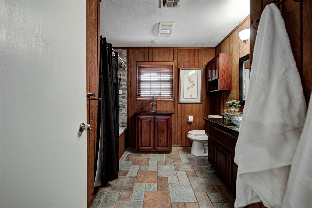 4712 Nw 77th Street Property Photo 35