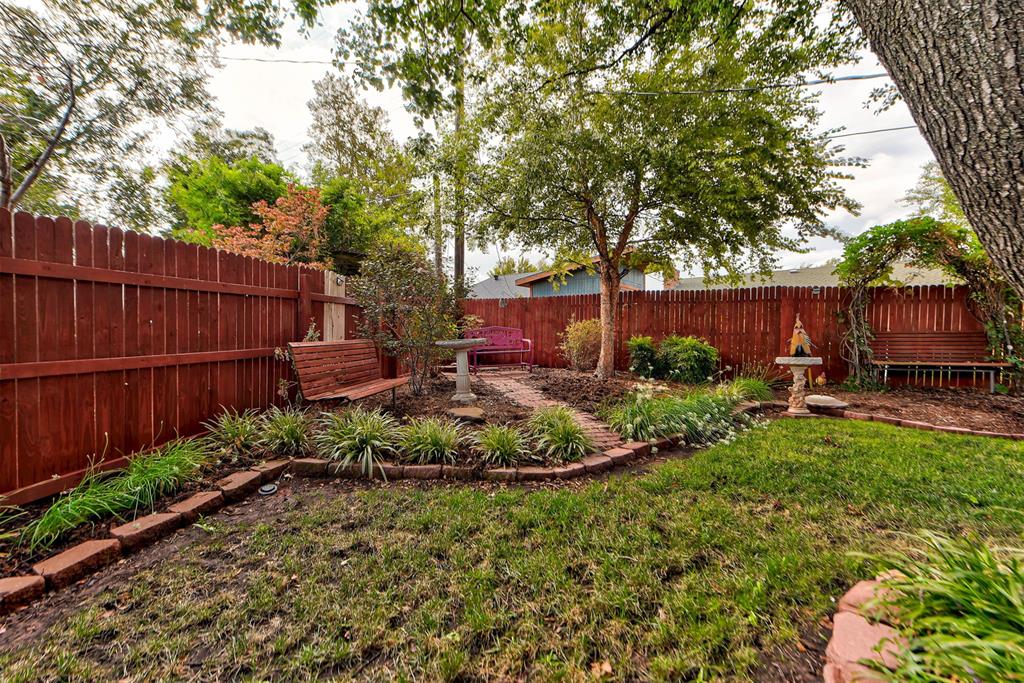 4712 Nw 77th Street Property Photo 43