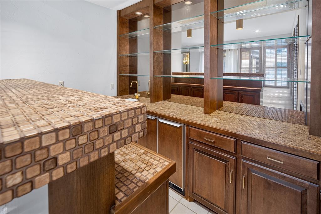 4609 Tamarisk Drive Property Photo 9