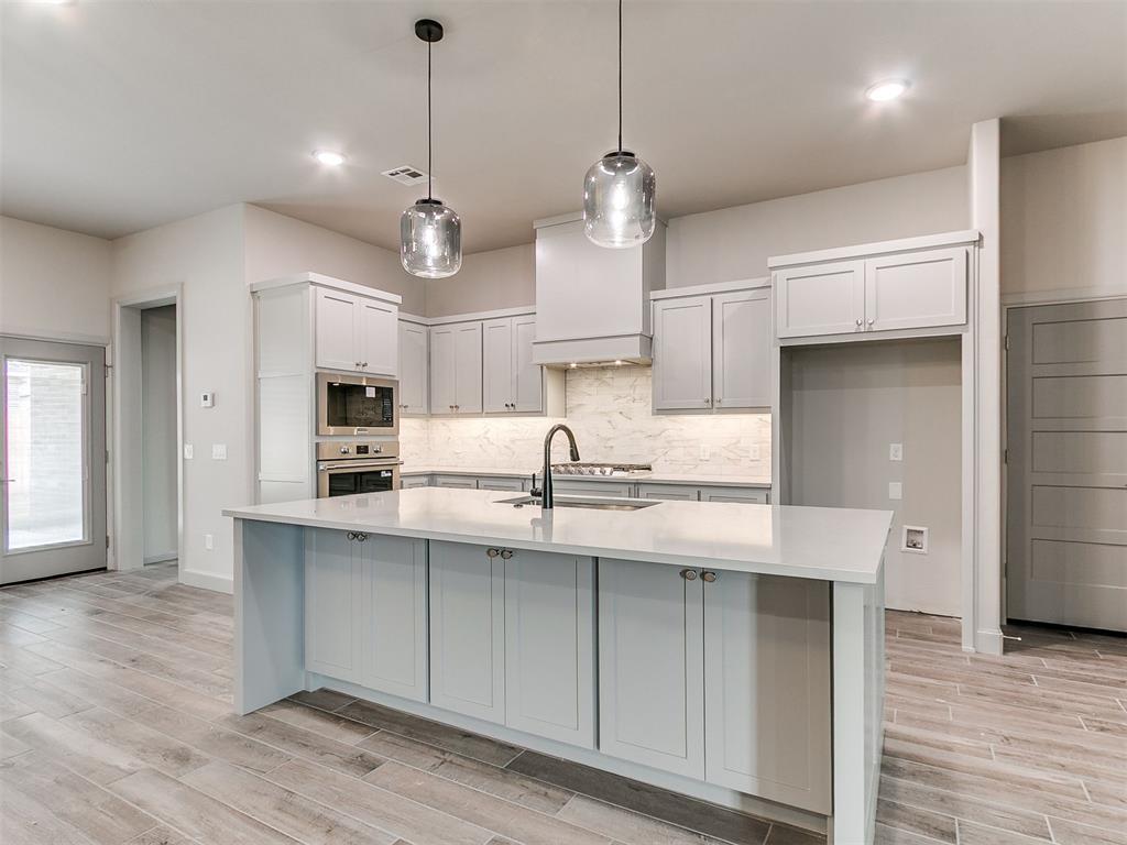 16108 Segovia Drive Property Photo 3