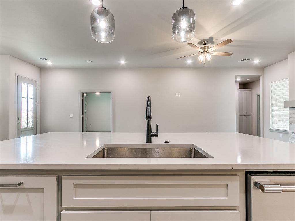 16108 Segovia Drive Property Photo 7